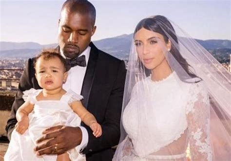 Kim Kardashian Dévoile Une Nouvelle Photo De Son Mariage Elle