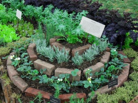 There are 711 herb garden design for sale on etsy, and they cost $18.46 on average. 12 Spiral Garden Designs Ideal For Small Spaces | Herb ...