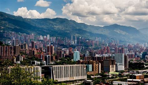 Medellín Colombia Qué Ver Qué Hacer Y Cómo Llegar 2022