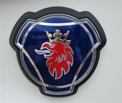 Rare rides formal luxury via the 1992 toyota crown. Lion car Logos