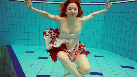 Hot Underwater Teen Marketa Vidéos Porno Gratuites Youporn