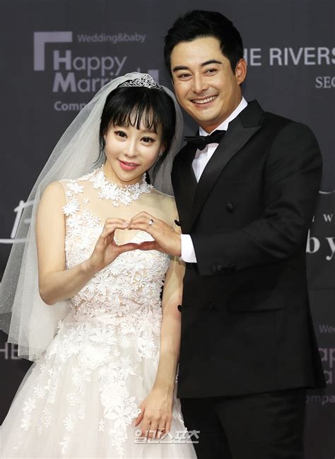 싱글 결혼 프로젝트 내 결혼의 모든 것. 현장IS 이세창♥정하나, 미나·김형범·오나라 등 ★하객 축복 ...