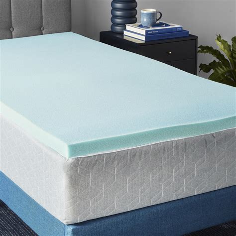 Amazon Basics Cooling Gel-Infused Memory Foam Mattress Topper, CertiPUR