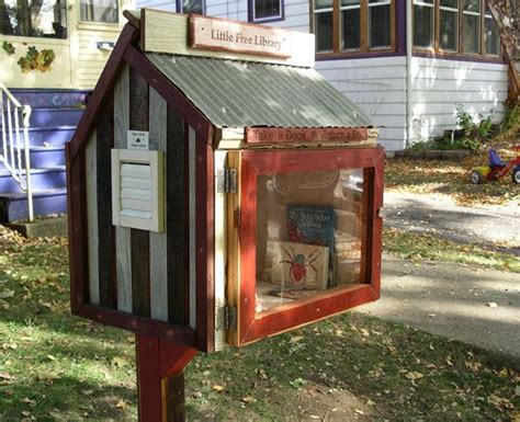 Little Free Libraries You Cant Steal A Free Book Little Free