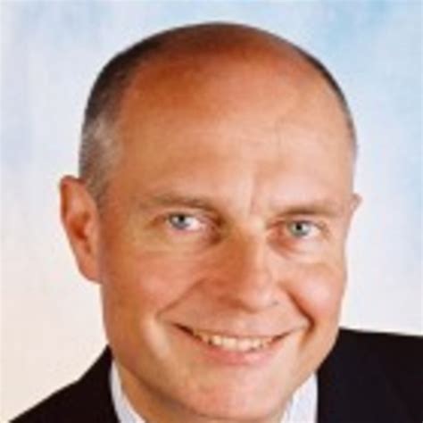 Meine praxis ist mit öffentlichen verkehrsmitteln gut aus. Prof. Dr. Bernhard Hauser - Action Learning Facilitator ...