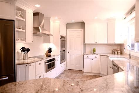 A Classic All White Kitchen Traditional Kitchen New York By