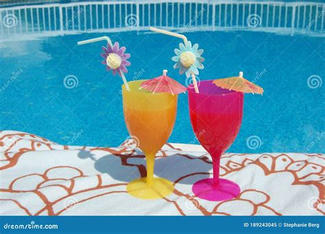 Two Fruity Summer Drinks Pool Side Stock Image Image Of Alcohol