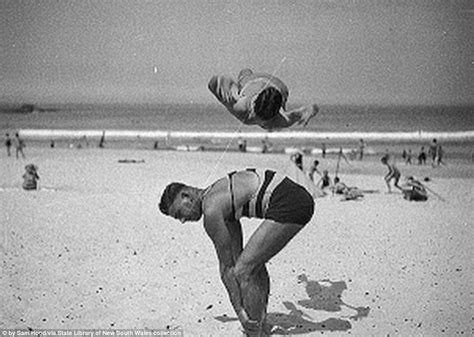 Beach Acrobatics 1930s Craze Which Was Popular On Australia S Bondi Beach Daily Mail Online