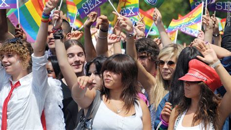 Un Council Passes Gay Rights Resolution