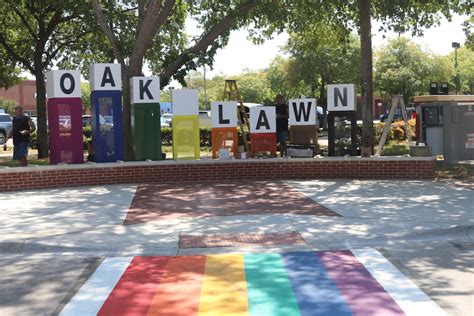 Oak Lawn Signs Installed Dallas Voice