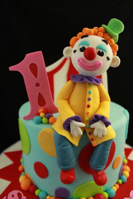 Clown Close Up Shot Clown Cake Circus Cakes Carnival Cakes
