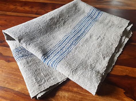 Neben klassischer alltagswäsche sind einige kleidungsstücke speziellen anlässen vorbehalten. Bekleidung aus Leinen | Schneidern & Nähen