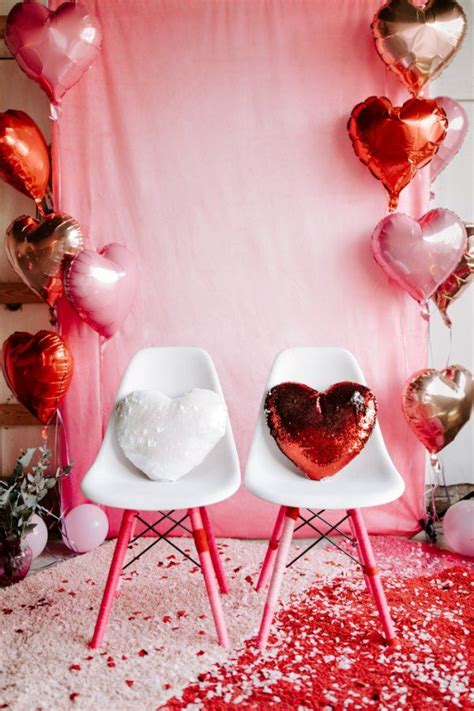 Pink Backdrop For Valentines Day Photoshoot In 2020 Diy Valentines