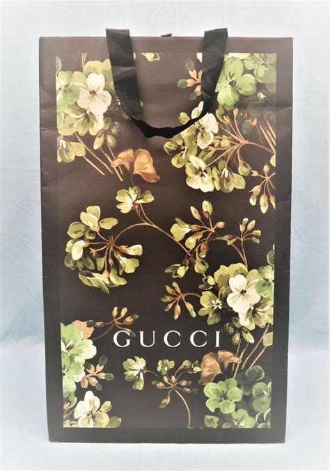 Gucci Paper Shopping Bag Sự Sang Trọng Đích Thực Cho Mua Sắm