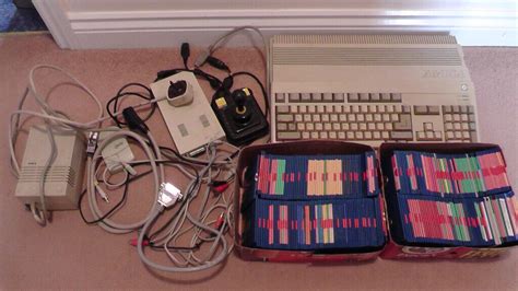 Commodore Amiga 500 Computer Bundle With Large Game Collection And Many