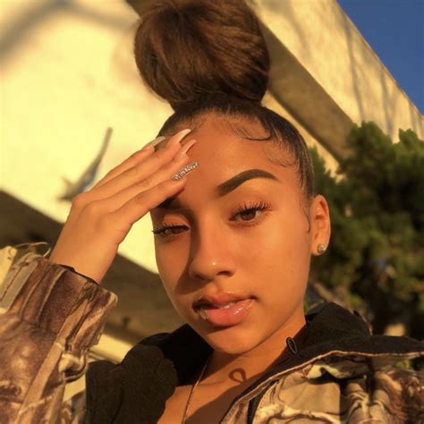 Pin By 𝐬𝐞𝐫𝐞𝐞𝐧𝐚 On Ree Baddie Hairstyles Light Skin Girls Edges Hair