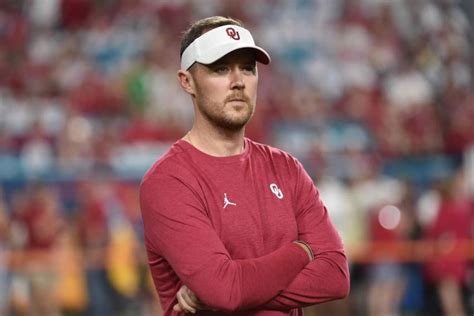 Oklahomas Lincoln Riley Im Not Going To Be The Next Head Coach At