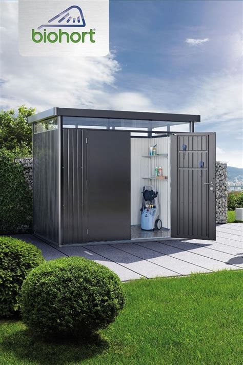 Gerätehäuser sind in sehr vielen varianten und größen erhältlich, so dass mit sicherheit auch das passende gerätehaus für ihren garten dabei ist. Garten- und Gerätehäuser aus Metall von Biohort | Backyard ...