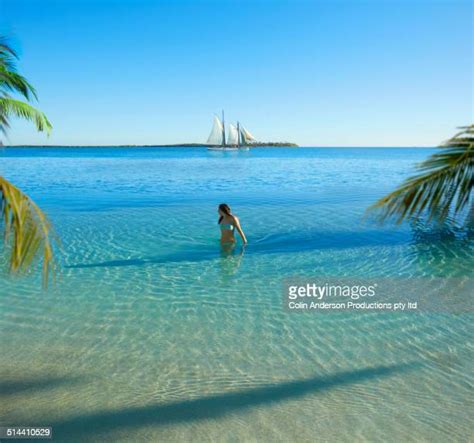 Beautiful Island Girls Imagens E Fotografias De Stock Getty Images