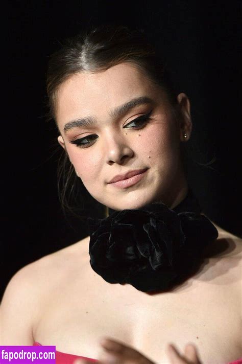 Hailee Steinfeld Haileesteinfeld Leaked Nude Photo From Onlyfans And