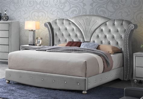 Alana Bedroom Set 5pc In Silver Velvet Fabric