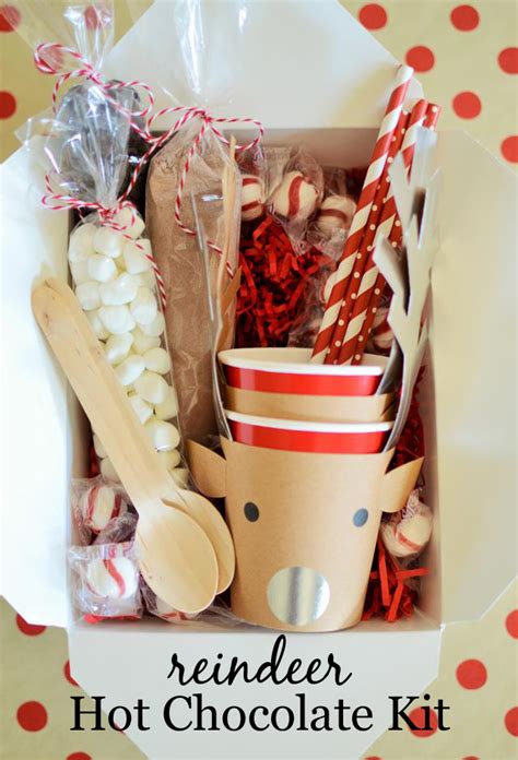 I really had a few diy gift ideas, but time was not on my side, so till next year!(or valentines day). Reindeer Hot Cocoa Kit - Project Nursery