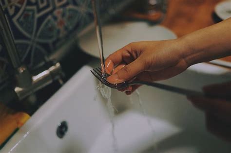 Study Finds Washing Dishes Can Significantly Relieve Stress And Boost