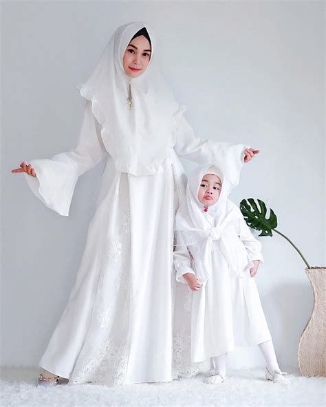 Model Gamis Couple Ibu Dan Anak Kondangan Gaya Hijab Gaun Bayi