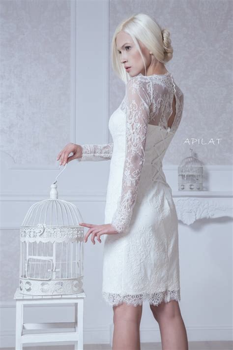 Fitted Style Short Lace Wedding Dress With Sleeves M38