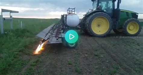 Plantingfertilizing The Corn That Xxtra Flamin Hot Cheetos Are Made From Album On Imgur
