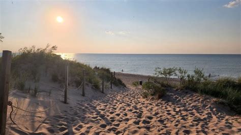 Here Are 6 Of The Best Beaches In Indiana To Visit ASAP