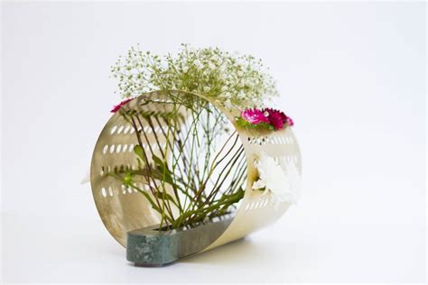 Japanese Ikebana Inspired Vases That Create Unique Floral Arrangements