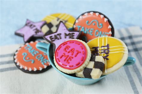 Alice In Wonderland Eat Me Cookies Rosanna Pansino