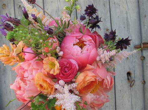 As flower growers, florists, and designers continue to pivot into 2021, they share what flowers are available now and what clients are requesting. happy happy | Wedding flower arrangements, June wedding ...