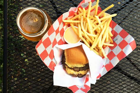 Pub Fare Grills Up Craveable Burgers At Kudu Eater Carolinas
