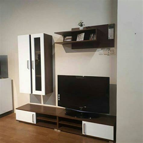 Mari saya tunjukkan bagaimana cara untuk memasang bracket tv yang disediakan untuk menggantung tv anda di dinding dengan mudah. Kabinet Tv Dinding Moden | Kitchen Ideas