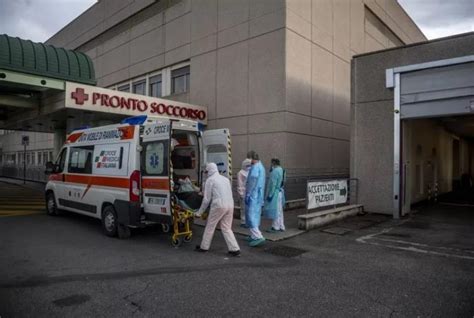 ကိုရိုနာဗိုင်းရပ်စ်ကြောင့် ယခုအခါ အီတလီ၌ ဆရာဝန်ပေါင်း ၅၀ ကျော