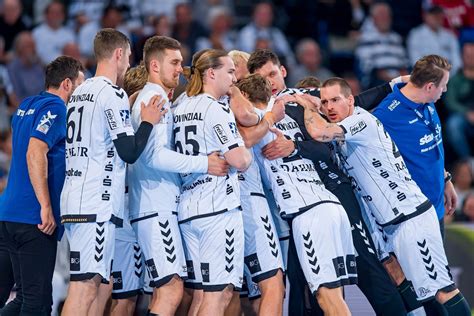 From the opening of bookmaker line on germany. COPY-PASTE: THW Kiel buzzer-beater win in Porto ...