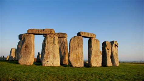 Stonehenge Occupied 5000 Years Earlier Than Thought Bbc News