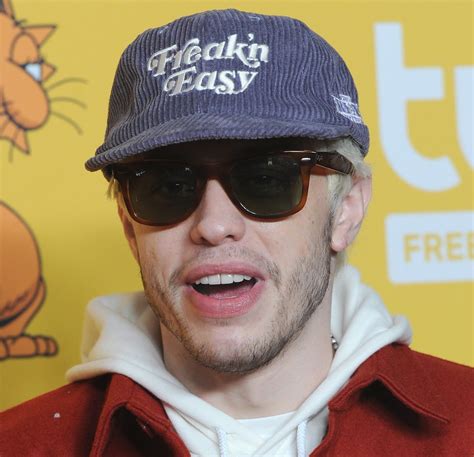 Pete Davidson Confirms He Has Inches To Jay Pharoah