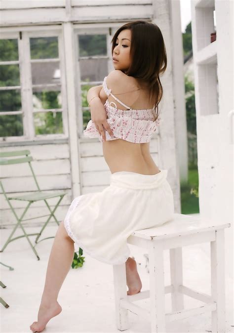 Srilanka Hot Sexy Actress Actors And Models Photos Sexy Asian Ayumi Kobayashi Flower Girl