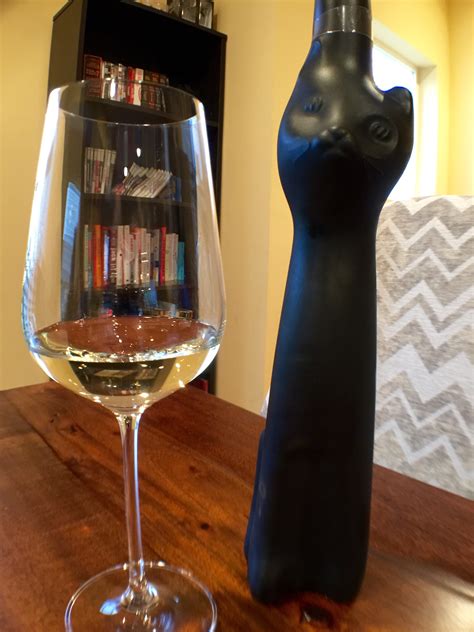 Added a purple to my moselland riesling cat bottle collection. Moselland Riesling 2012 - FIrst Pour Wine