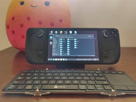 A Folding Bluetooth Keyboard Makes Steam Deck 10x More Usable