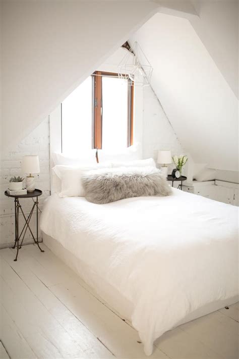 Same as my last post, this next list is compiled for you by simphome.com. All White Bedrooms | RC Willey Blog