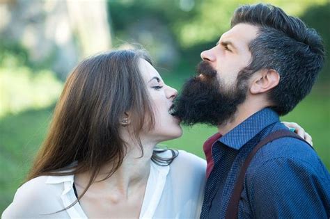 How To Keep Your Beard In A Relationship In 2020 Beard Lover Beard Short Beard