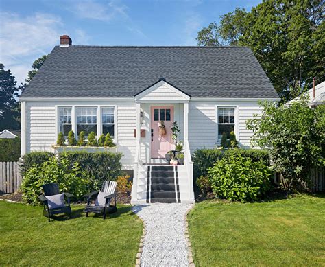How To Decorate A Small Cape Cod House