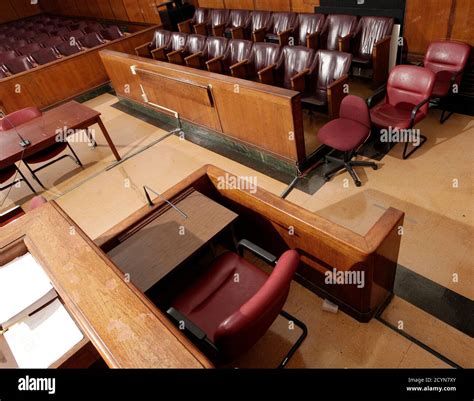 Witness Stand Hi Res Stock Photography And Images Alamy