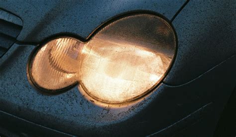 How to Restore Your Vehicle’s Headlights Like a Pro in Four Easy Steps