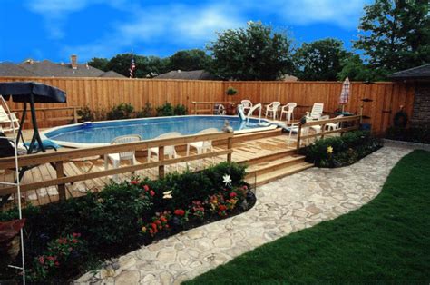 28 Creative Ideas For Landscaping Around Above Ground Pool Backyard Pool Pool Landscaping