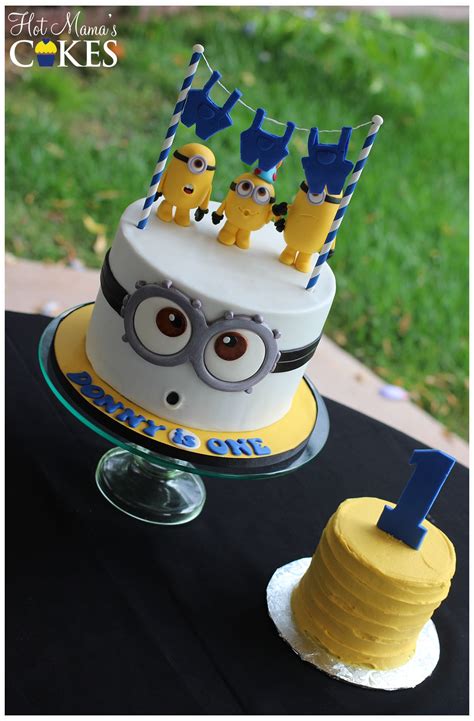 We have elvis minions, bride and groom minions and even a minion on a pogo stick. Naked Minions! - CakeCentral.com